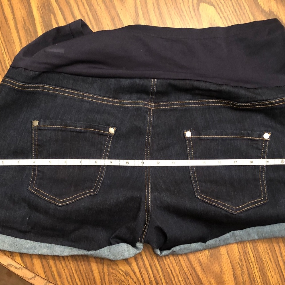 NEW Cuffed Maternity Denim stretchy shorts size 16-18 XL GREAT PRICE $AVE $$ - Picture 5 of 8